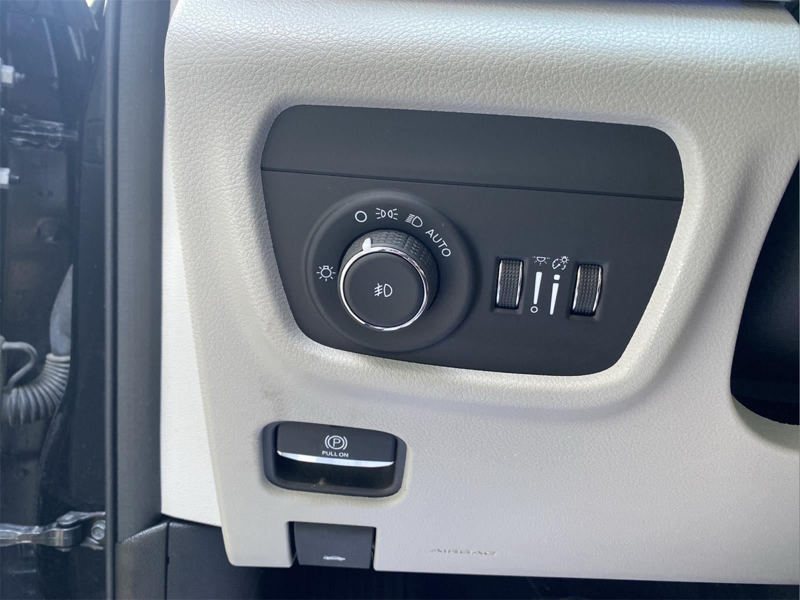 2022 Jeep Grand Cherokee Overland 4x4