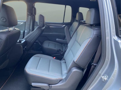 2024 GMC Acadia AT4