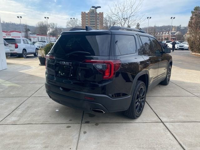 2022 GMC Acadia SLT
