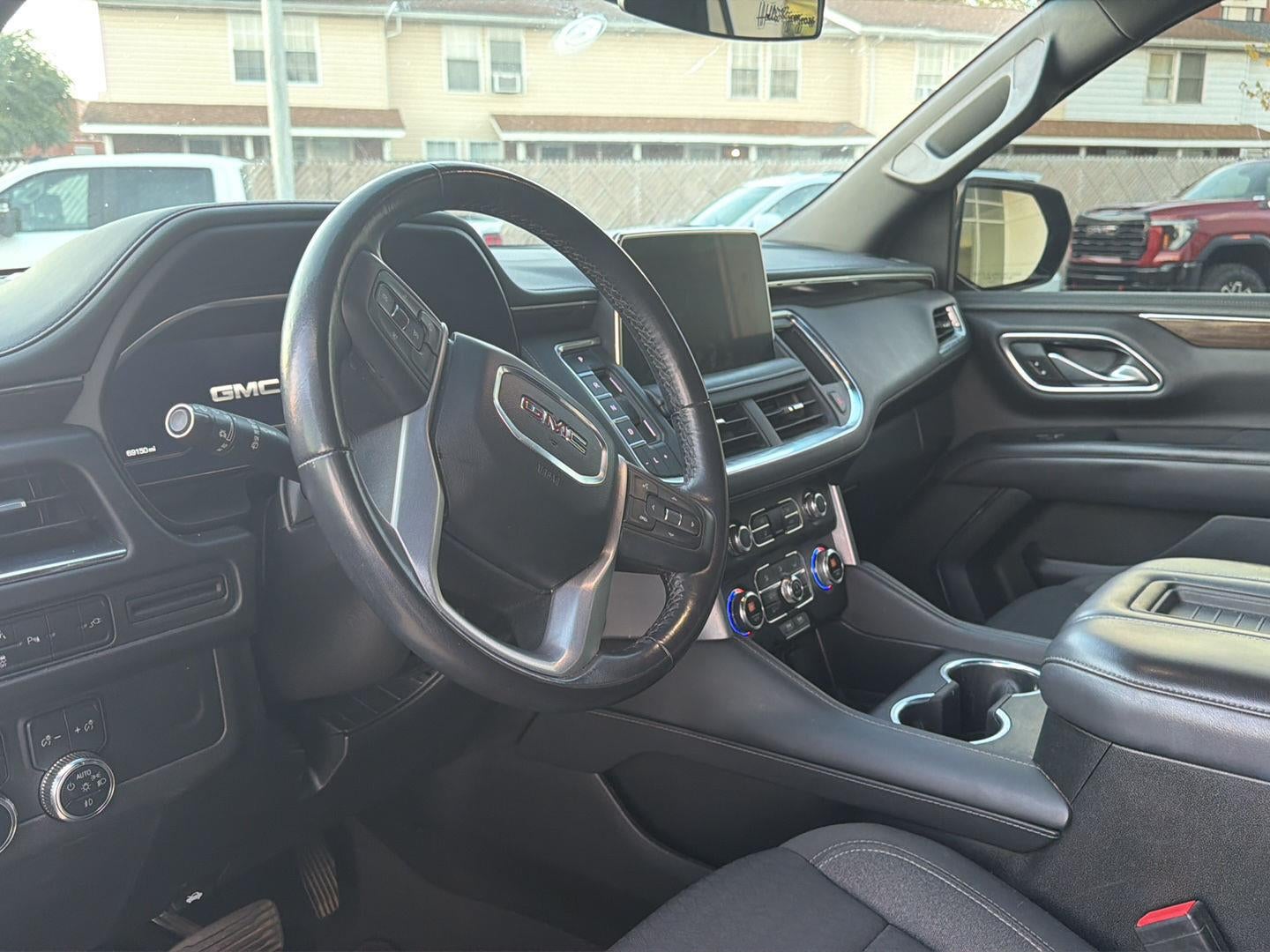 2022 GMC Yukon SLE