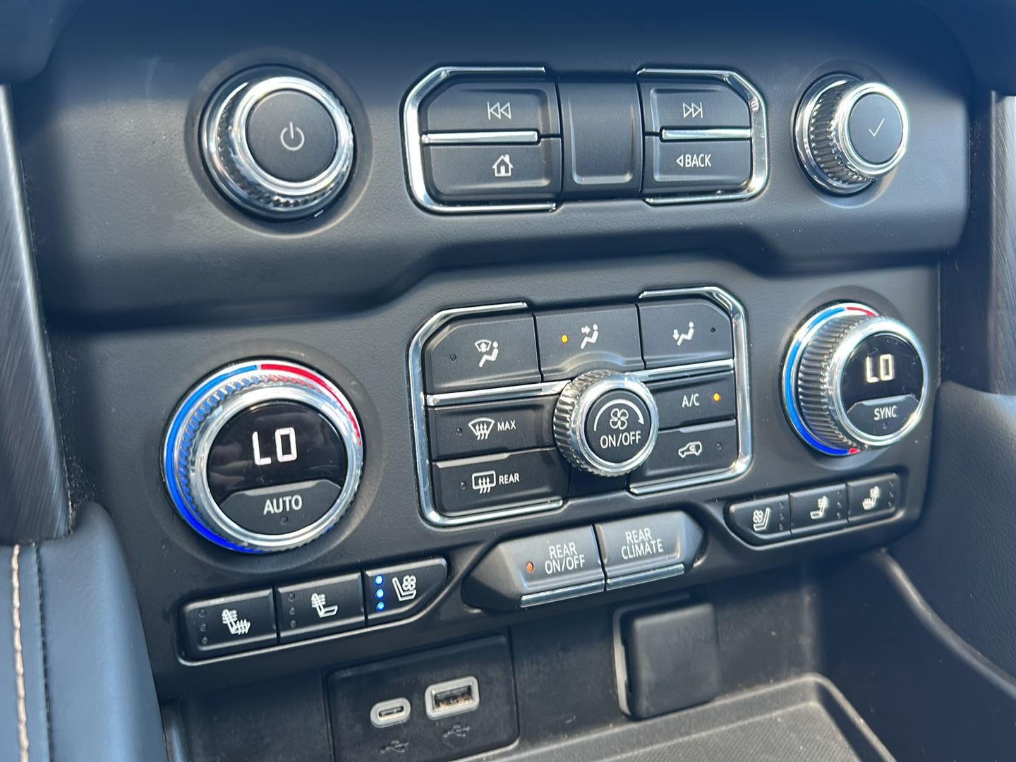 2024 GMC Yukon AT4