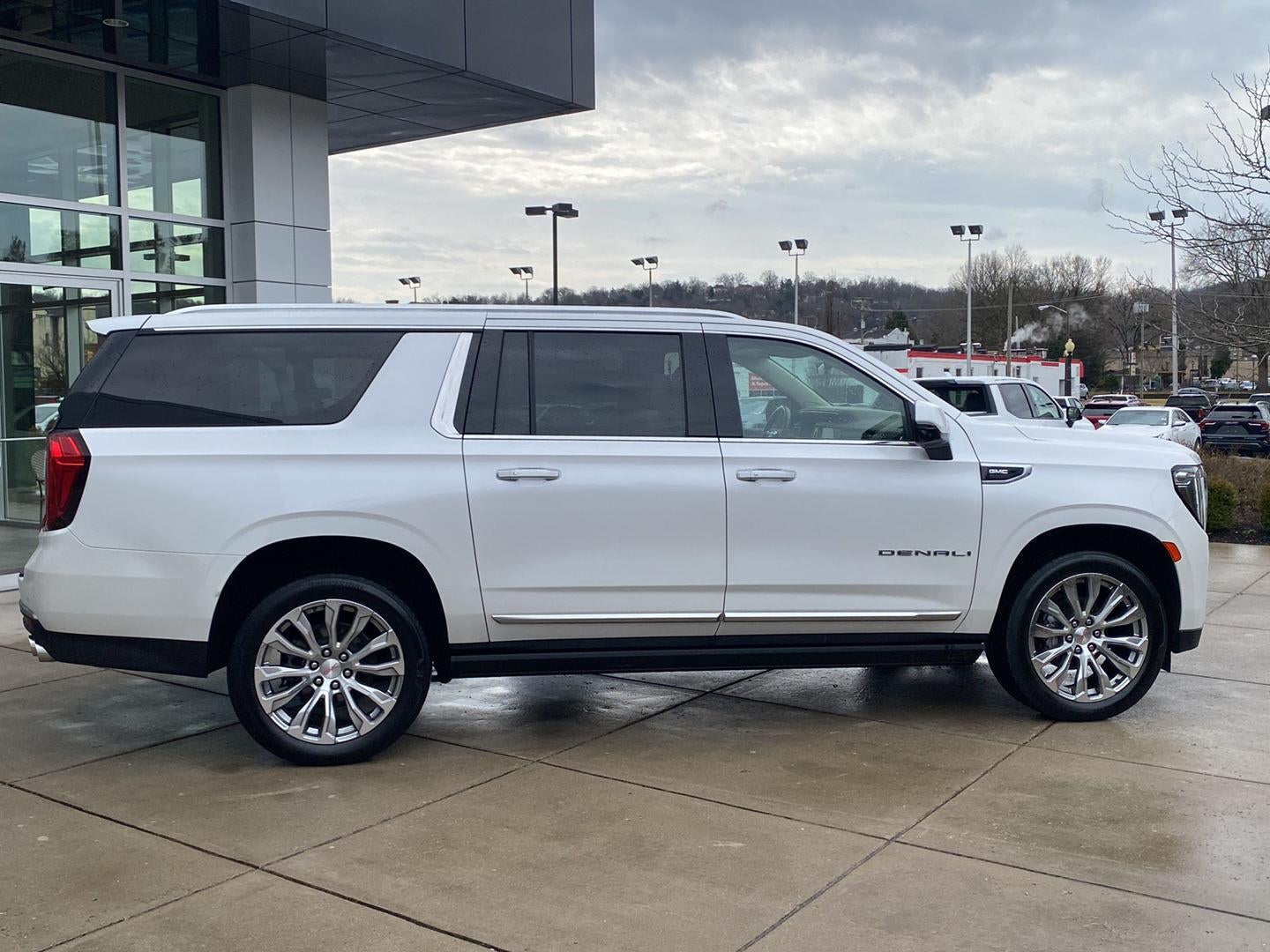 2022 GMC Yukon XL Denali