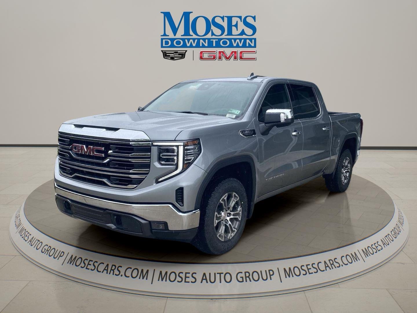 2025 GMC Sierra 4WD Crew Cab Short Box SLT's photo
