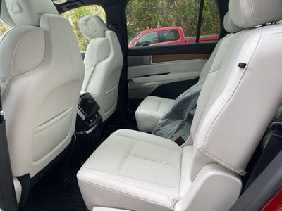 2026 Cadillac VISTIQ Luxury