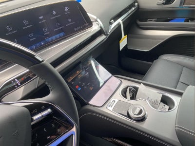 2027 Cadillac VISTIQ Sport