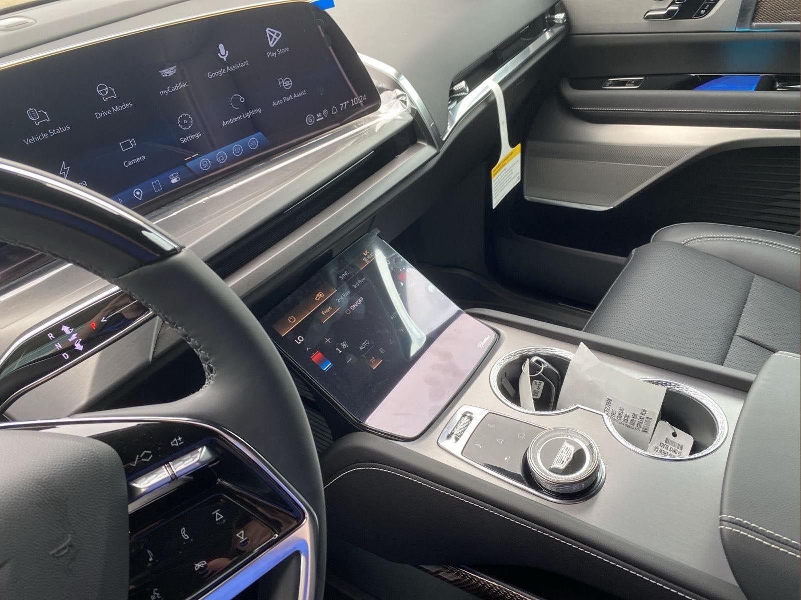 2027 Cadillac VISTIQ Sport