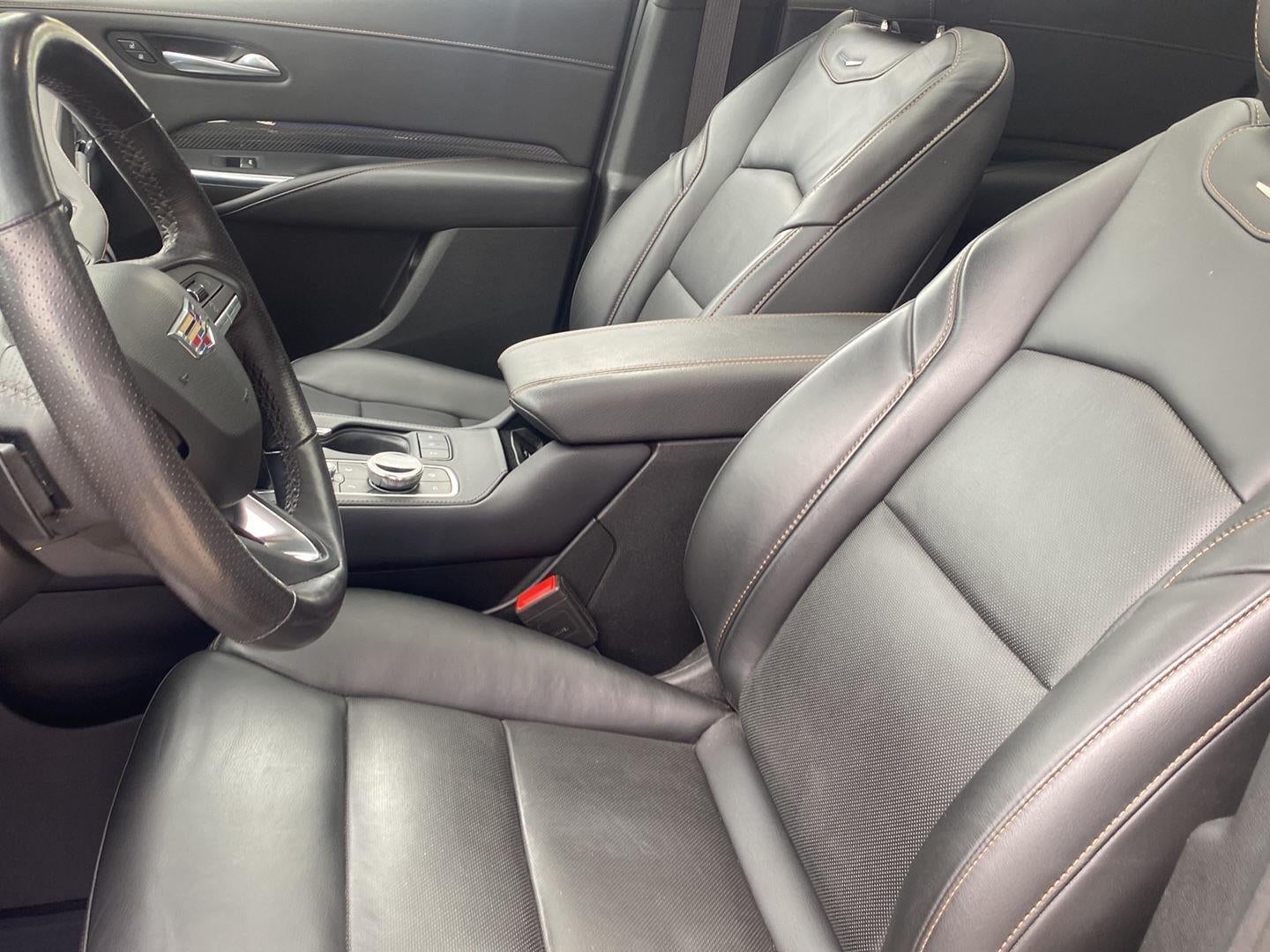 2023 Cadillac XT4 AWD Sport