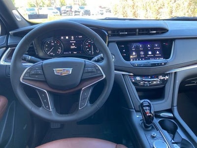 2025 Cadillac XT5 Premium Luxury