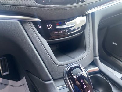 2025 Cadillac XT5 Sport