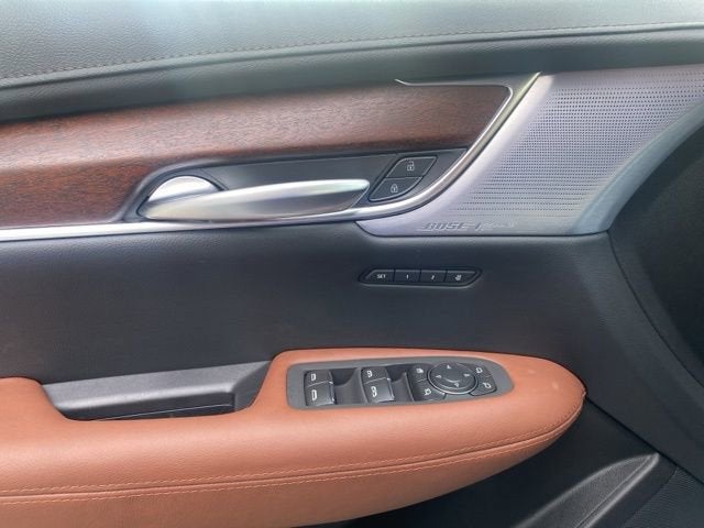 2025 Cadillac XT5 Sport