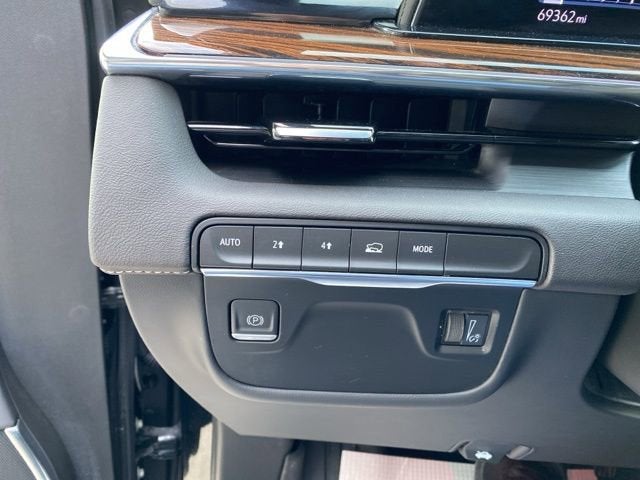 2022 Cadillac Escalade Premium Luxury