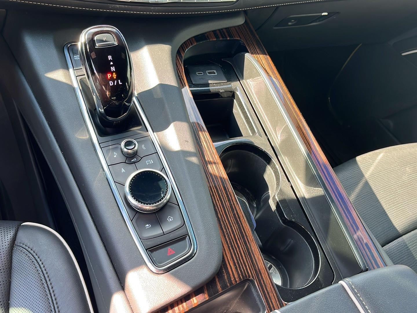 2024 Cadillac Escalade ESV Premium Luxury