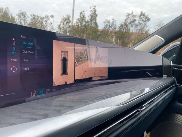 2025 Cadillac ESCALADE IQ Luxury 2