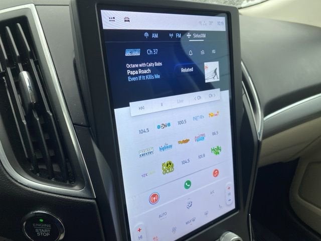 2021 Ford Edge Titanium