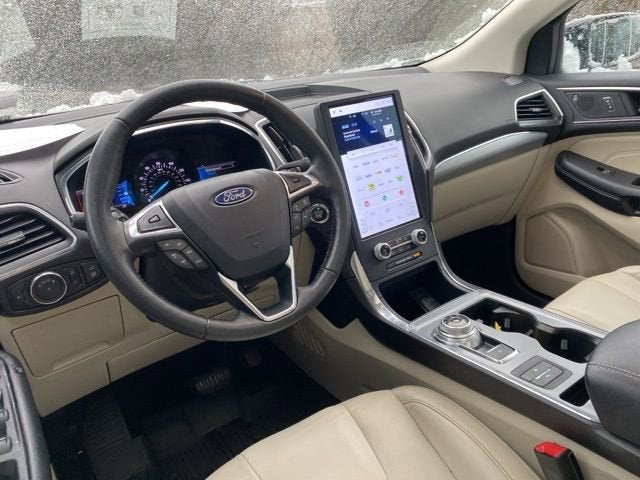 2021 Ford Edge Titanium