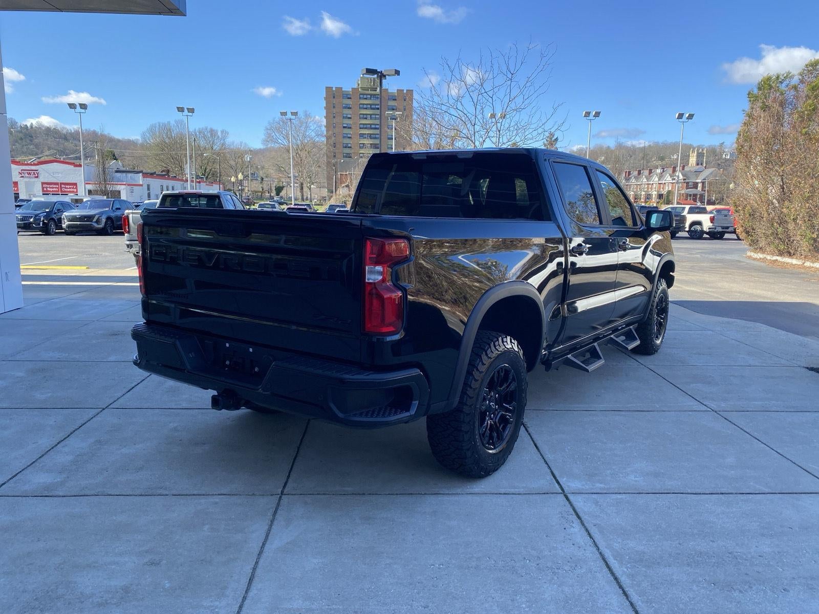 2024 Chevrolet Silverado 1500 ZR2