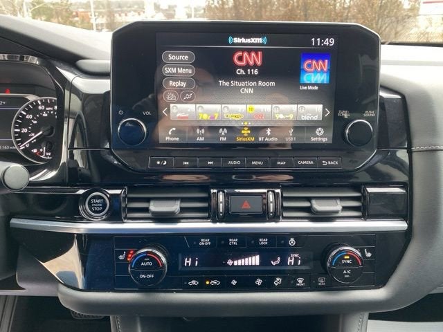 2023 Nissan Pathfinder SL