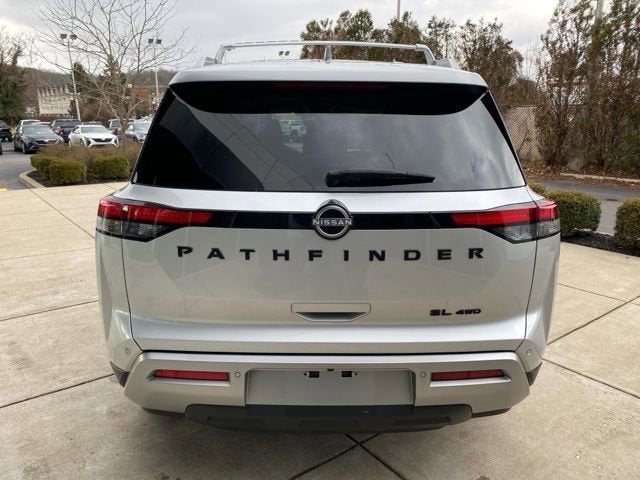 2023 Nissan Pathfinder SL
