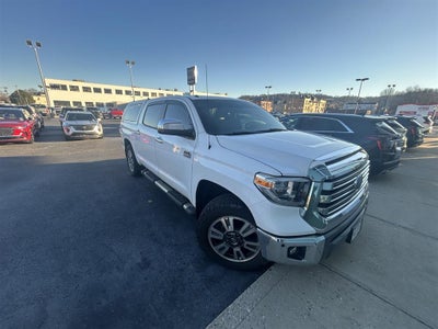 2018 Toyota Tundra 4WD SR5