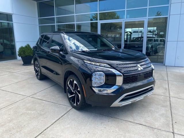 2022 Mitsubishi Outlander SE