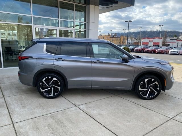 2023 Mitsubishi Outlander SEL