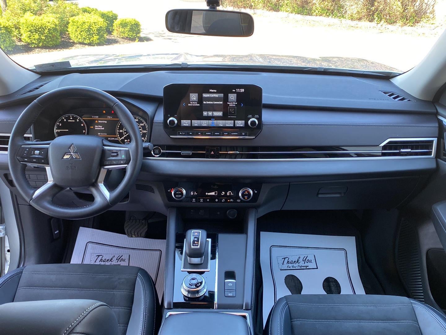 2024 Mitsubishi Outlander SE